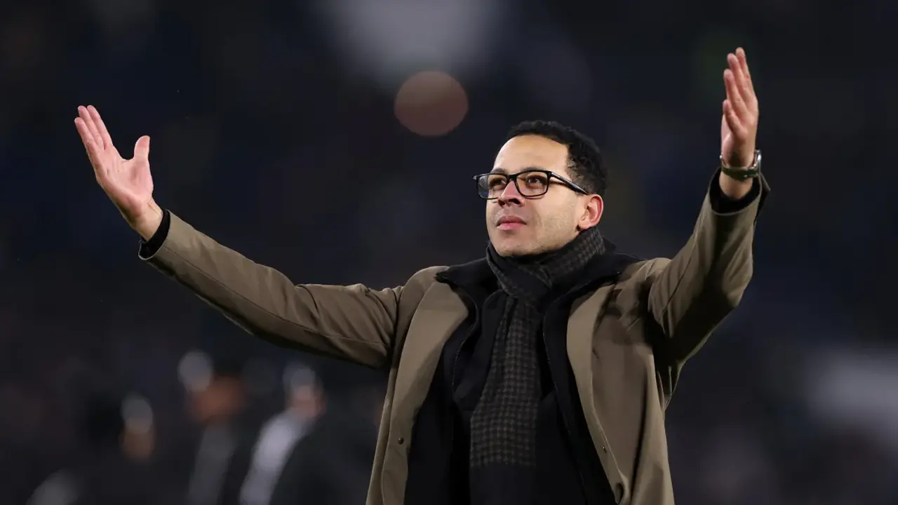 جدل الملكية المتعددة: ليام روسينيور أمام صافرات غضب تشيلسي